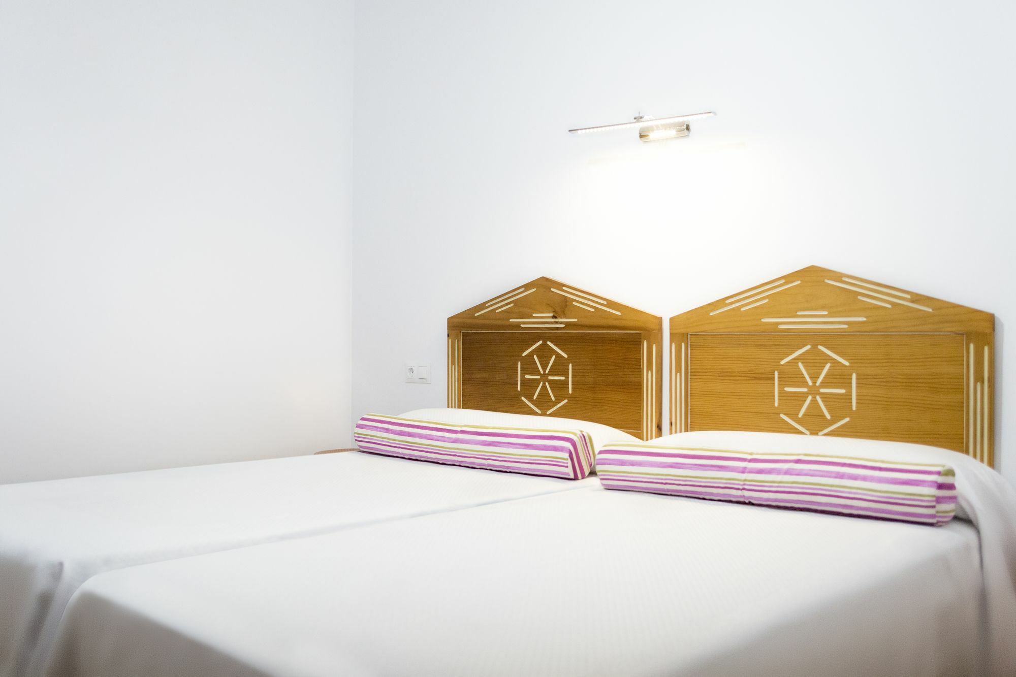 Hostal Alhambra - Adults Only Nerja Buitenkant foto