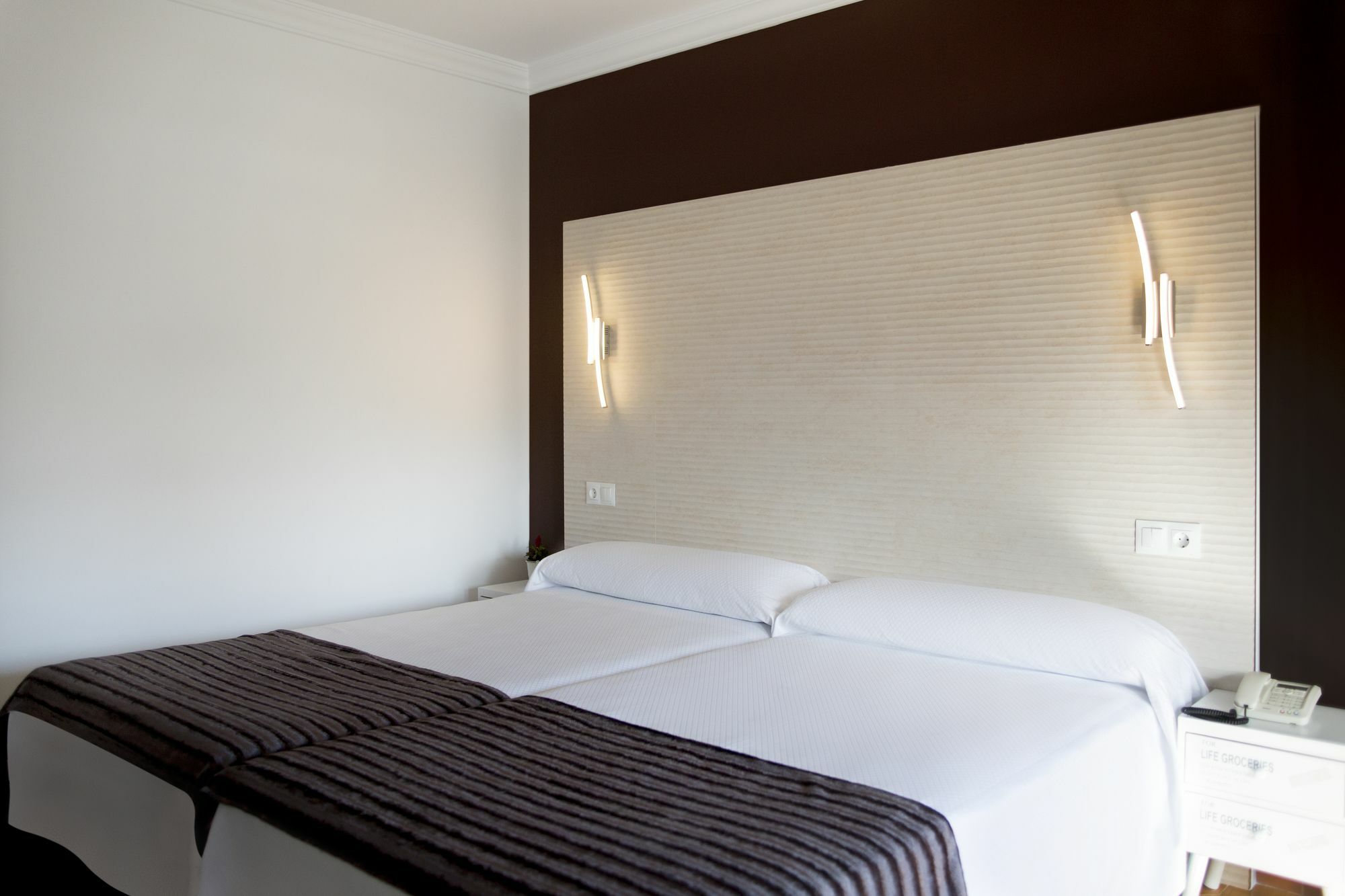 Hostal Alhambra - Adults Only Nerja Buitenkant foto